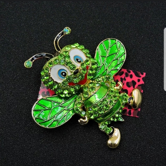 BJ-Hot Green, Crystal Bee, Rhinestone Brooch - Picture 2 of 3
